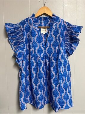 NWT Umgee Blue Leaf Print Top with Pink Trim Large V Neck
